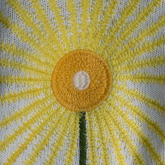 Tiny White Knit Sweater Yellow Sunburst Flower Embroidery Crewneck Pullover - Picture 5 of 8